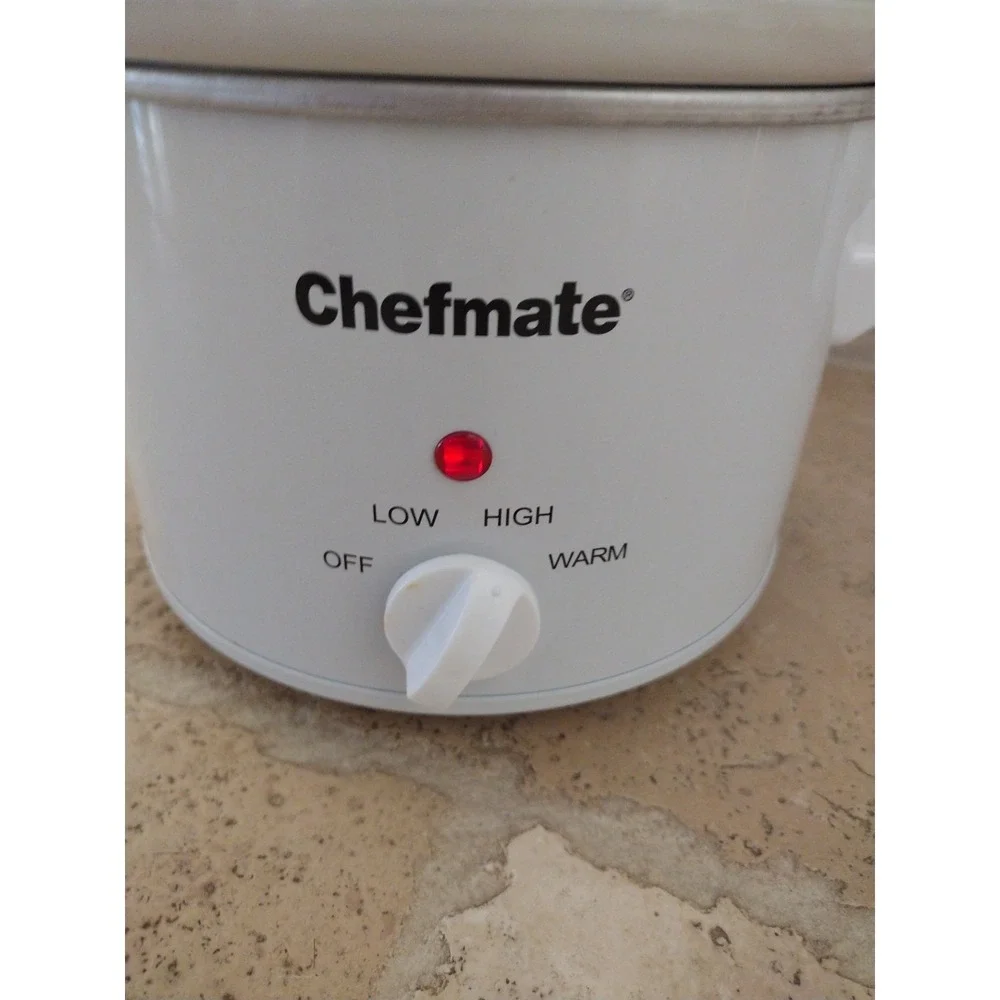 Chefmate 1.5 Quart Slow Cooker‎ White Three Heat Settings Power Light Ceramic